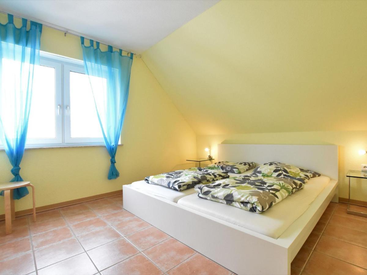 5-Bedroom Holiday Home In Zierow With Garden Стая снимка